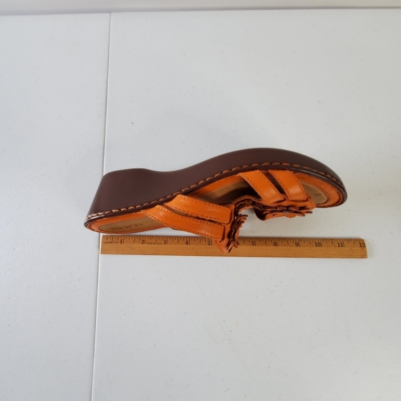 Born Leather Platform Sandals Size 9 Flower Applique Strappy Wedge Slides Orange - Picture 12 of 15